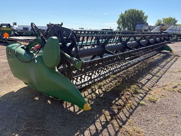 2017 John Deere 635FD Header Combine