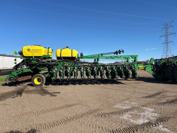 2025 John Deere DB66 Planter