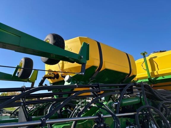 2025 John Deere DB66 Planter