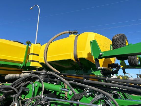 2025 John Deere DB66 Planter