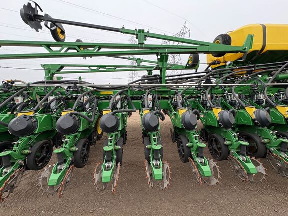 2025 John Deere DB66 Planter
