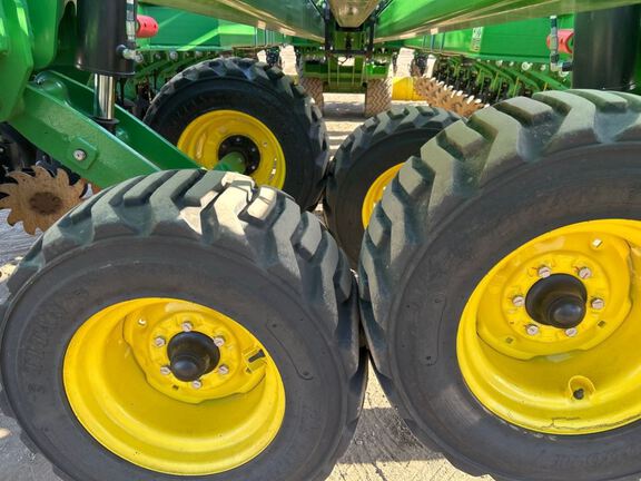 2025 John Deere DB66 Planter