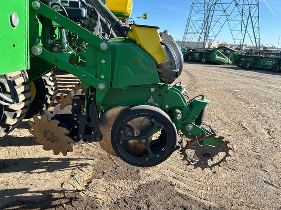 2025 John Deere DB66 Planter