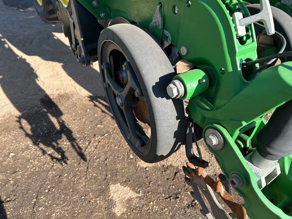 2025 John Deere DB66 Planter