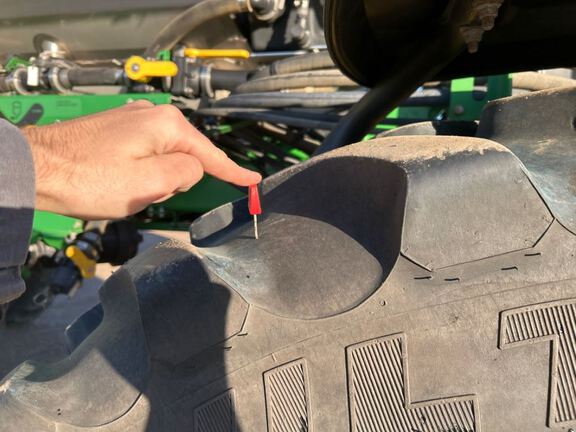 2019 John Deere R4038 Sprayer/High Clearance