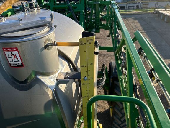 2019 John Deere R4038 Sprayer/High Clearance