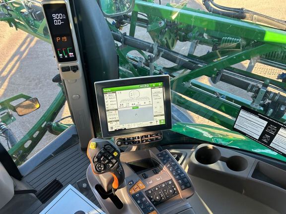 2019 John Deere R4038 Sprayer/High Clearance