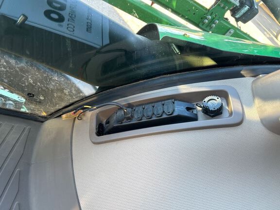 2019 John Deere R4038 Sprayer/High Clearance