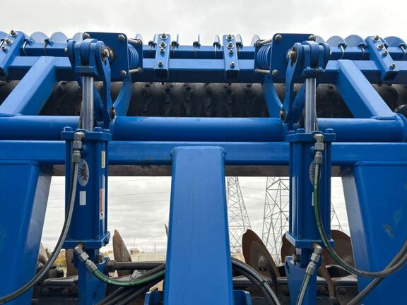 2018 Landoll 7833-40 Disk