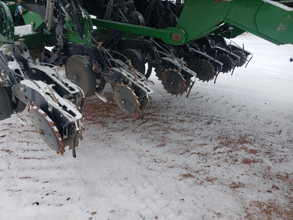 2015 Great Plains YP-2425A-48TR Planter