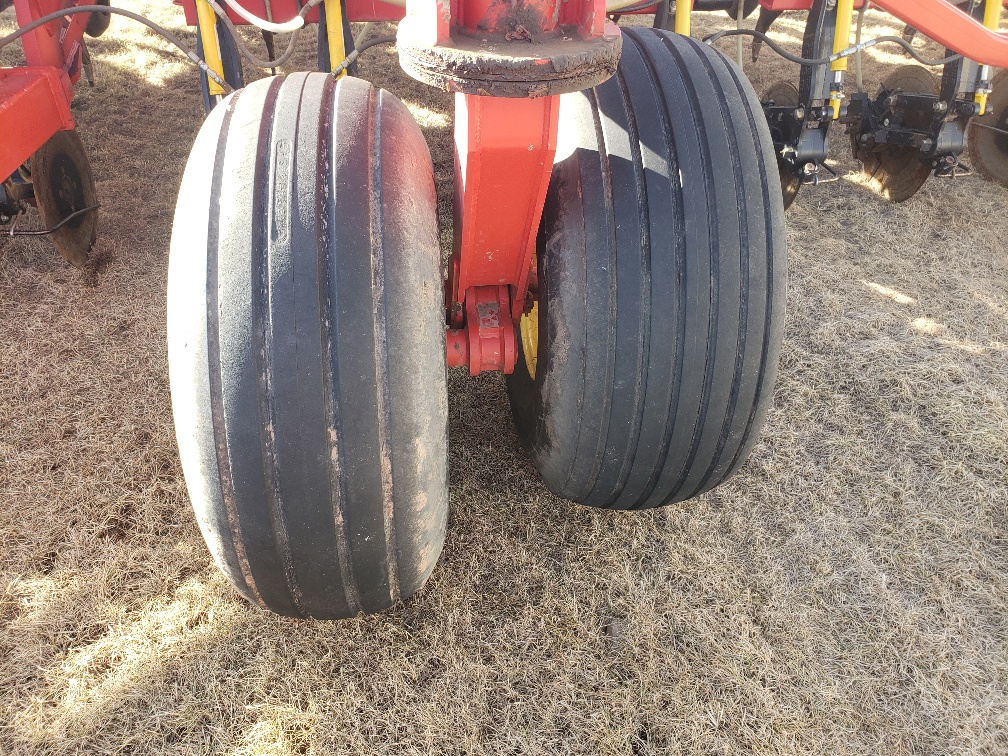 2012 Bourgault 3320 Air Drill