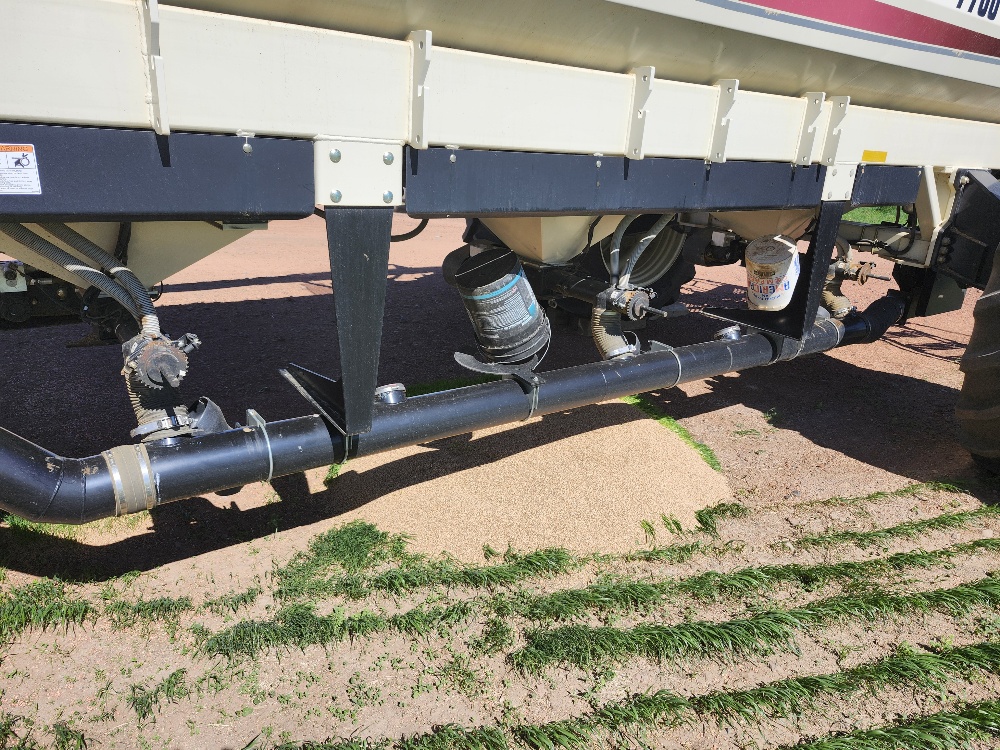 2014 Bourgault 3320 Air Drill