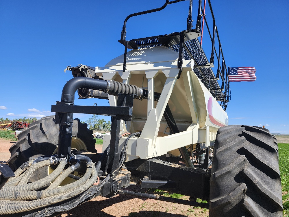 2014 Bourgault 3320 Air Drill