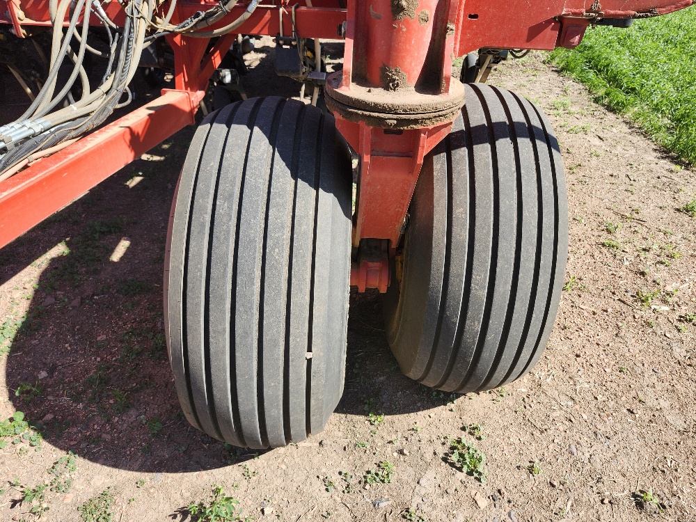 2014 Bourgault 3320 Air Drill