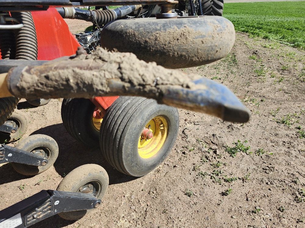 2010 Bourgault 3310 Air Drill