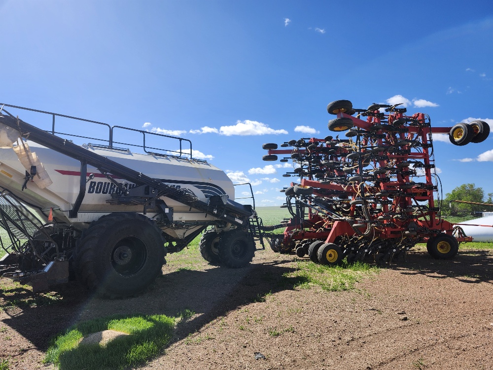 2010 Bourgault 3310 Air Drill