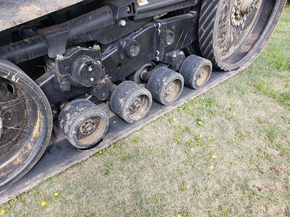 2006 Challenger MT835B Tractor