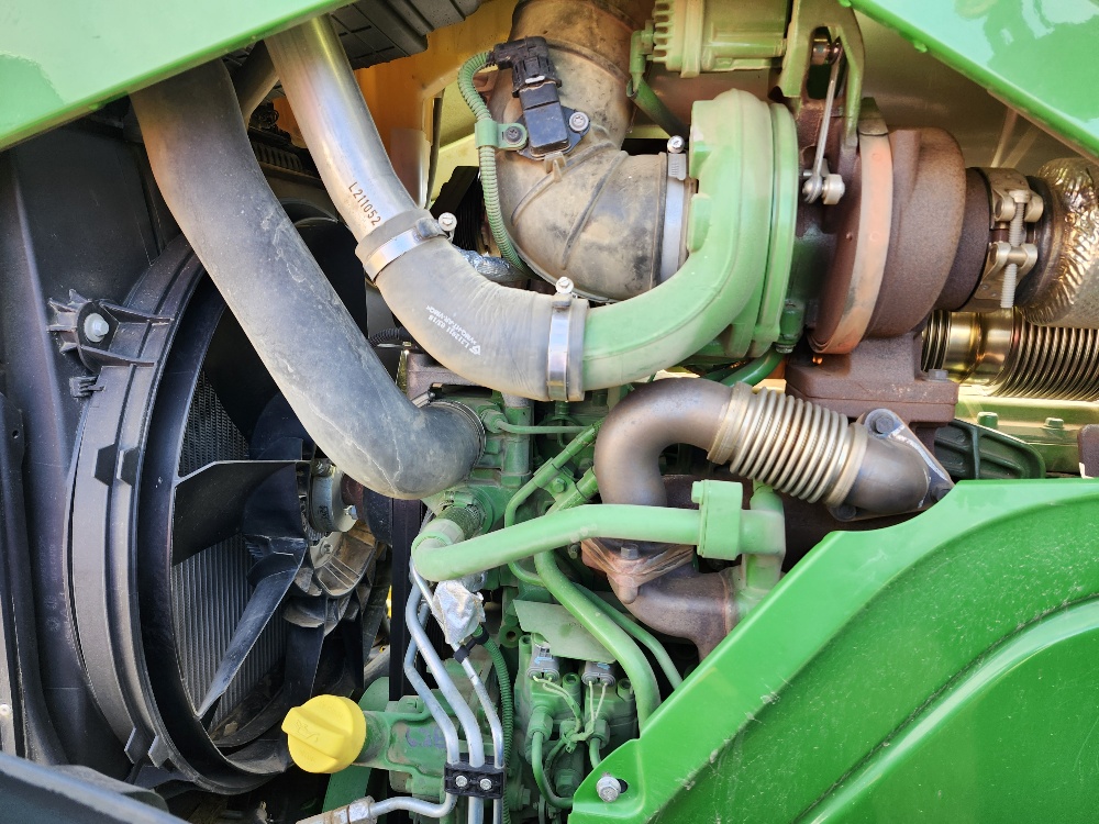 2018 John Deere 6175R Tractor