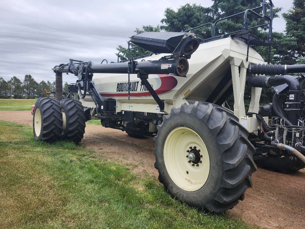 2015 Bourgault 3720-60/ 7700-A Air Drill