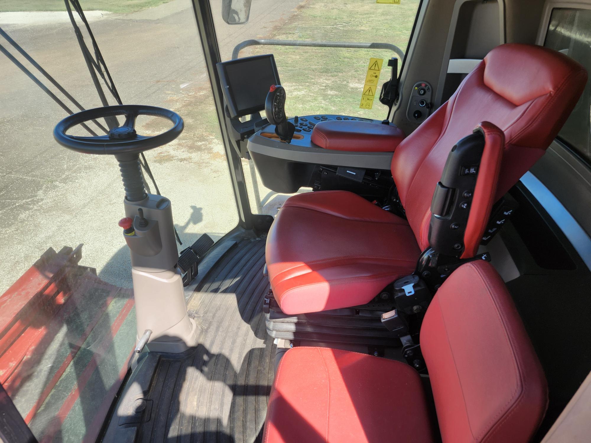 2023 Case IH AF8250 Combine