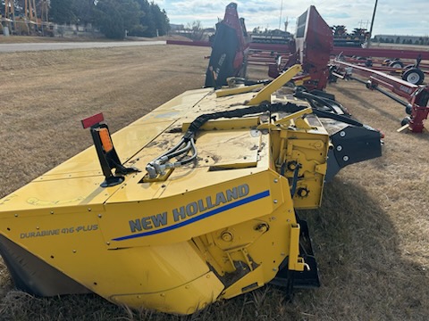 2022 New Holland Speedrower 220 Windrower