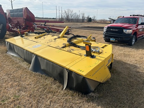 2022 New Holland Speedrower 220 Windrower