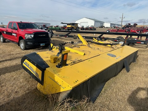 2022 New Holland Speedrower 220 Windrower