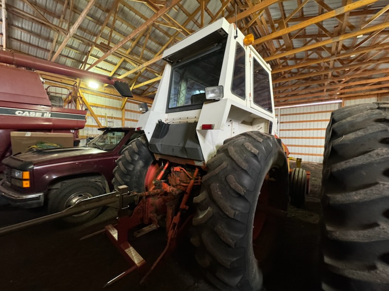 1976 JI Case 1070 Tractor