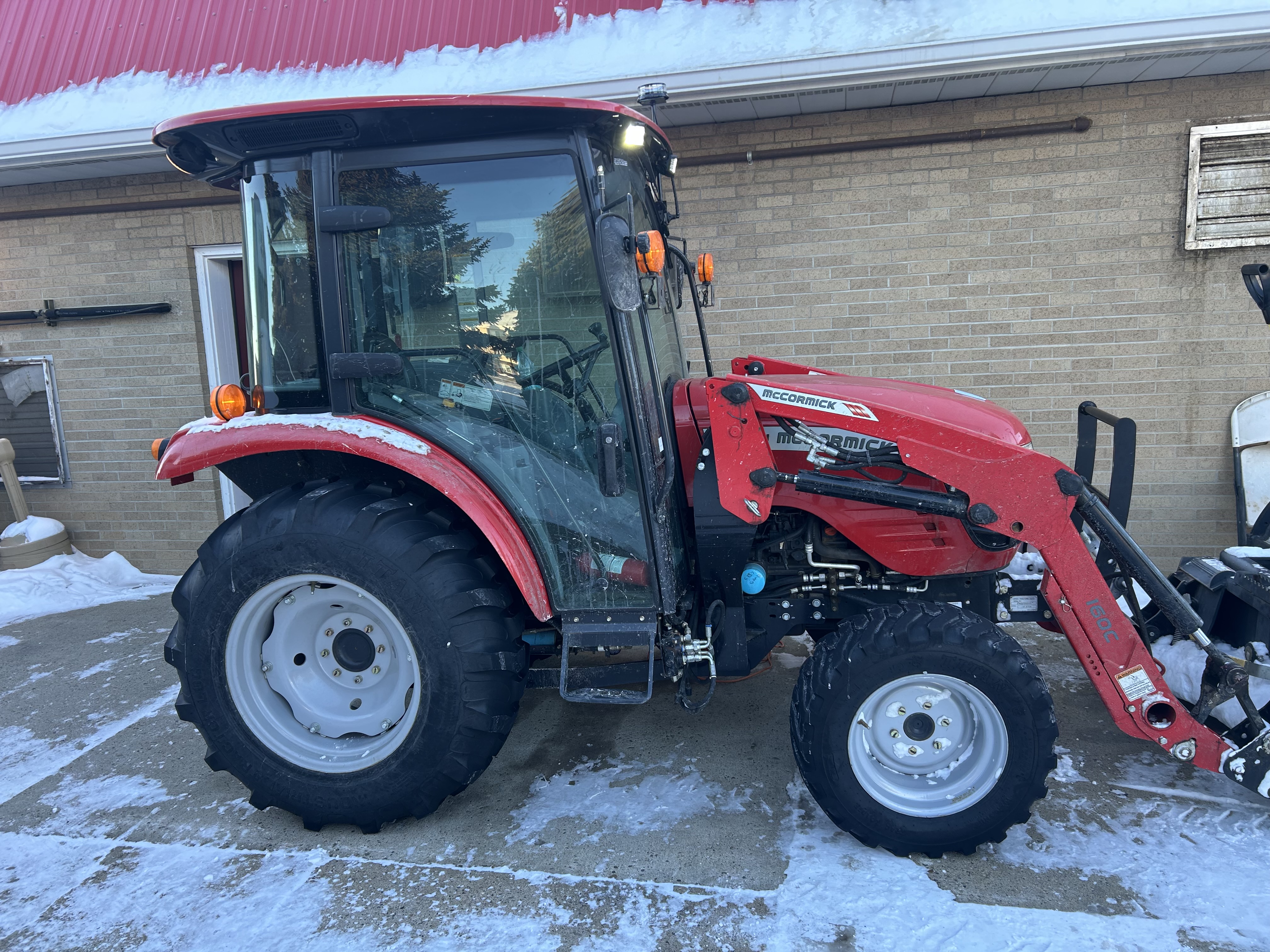 2019 Misc X1.37HC Tractor