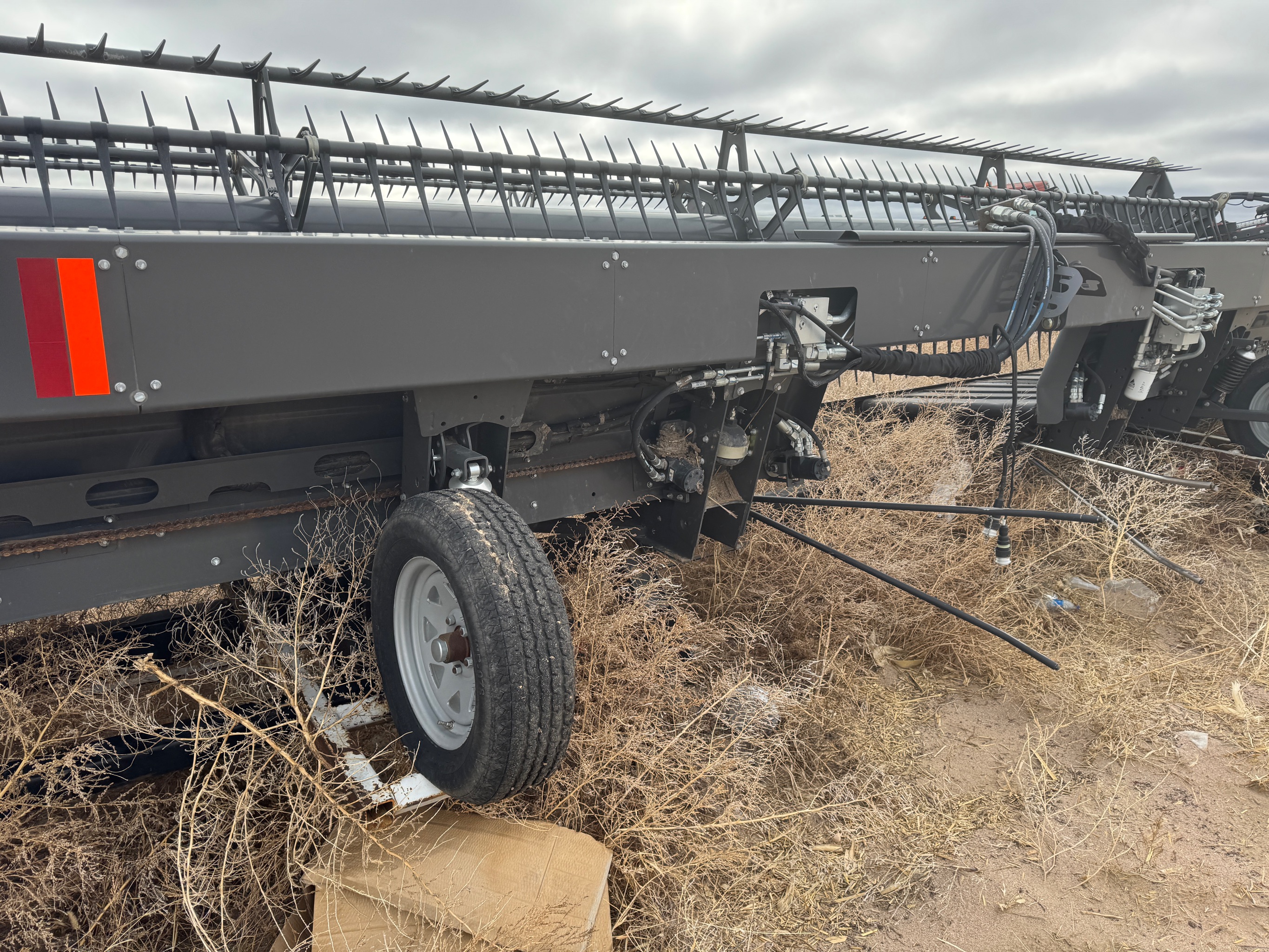 2022 Massey Ferguson 5400DS Header Draper