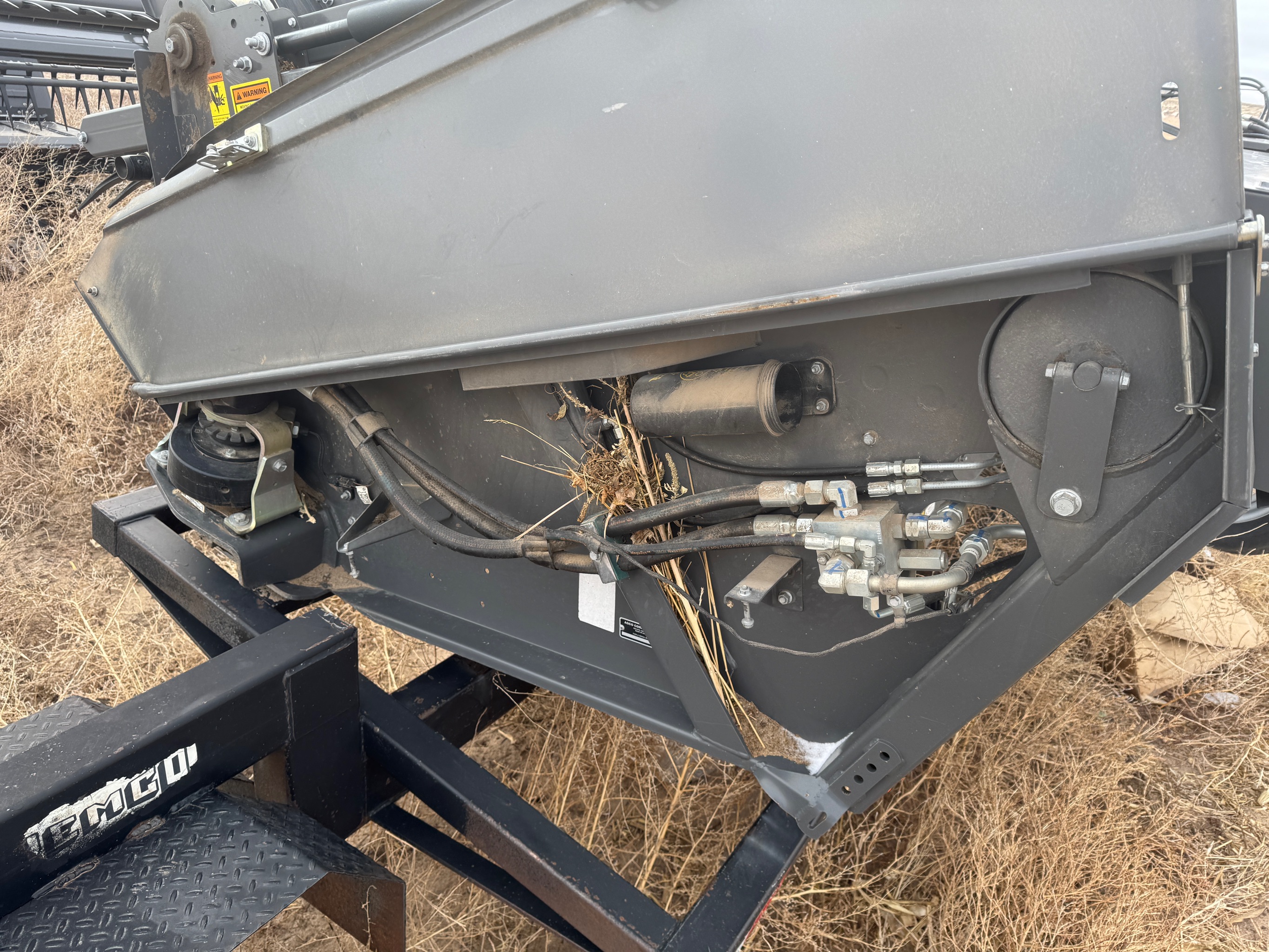 2022 Massey Ferguson 5400DS Header Draper