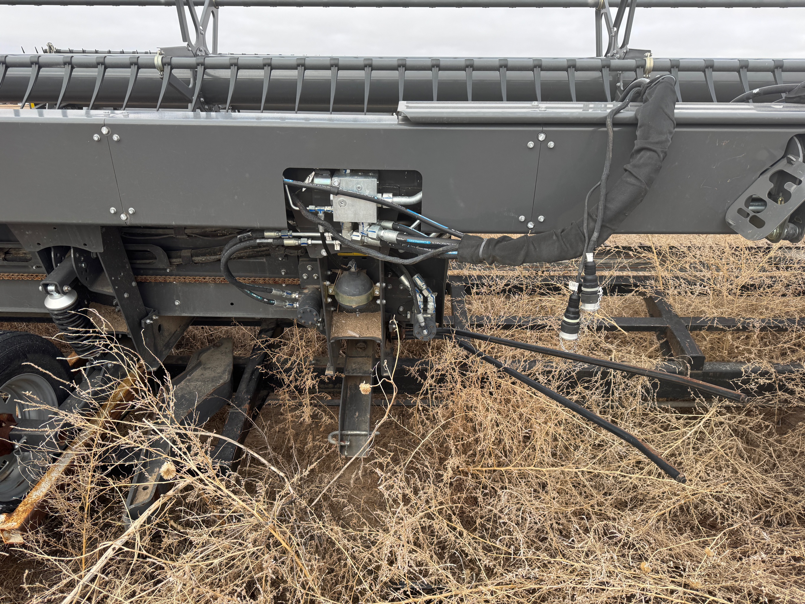 2022 Massey Ferguson 5400DS Header Draper