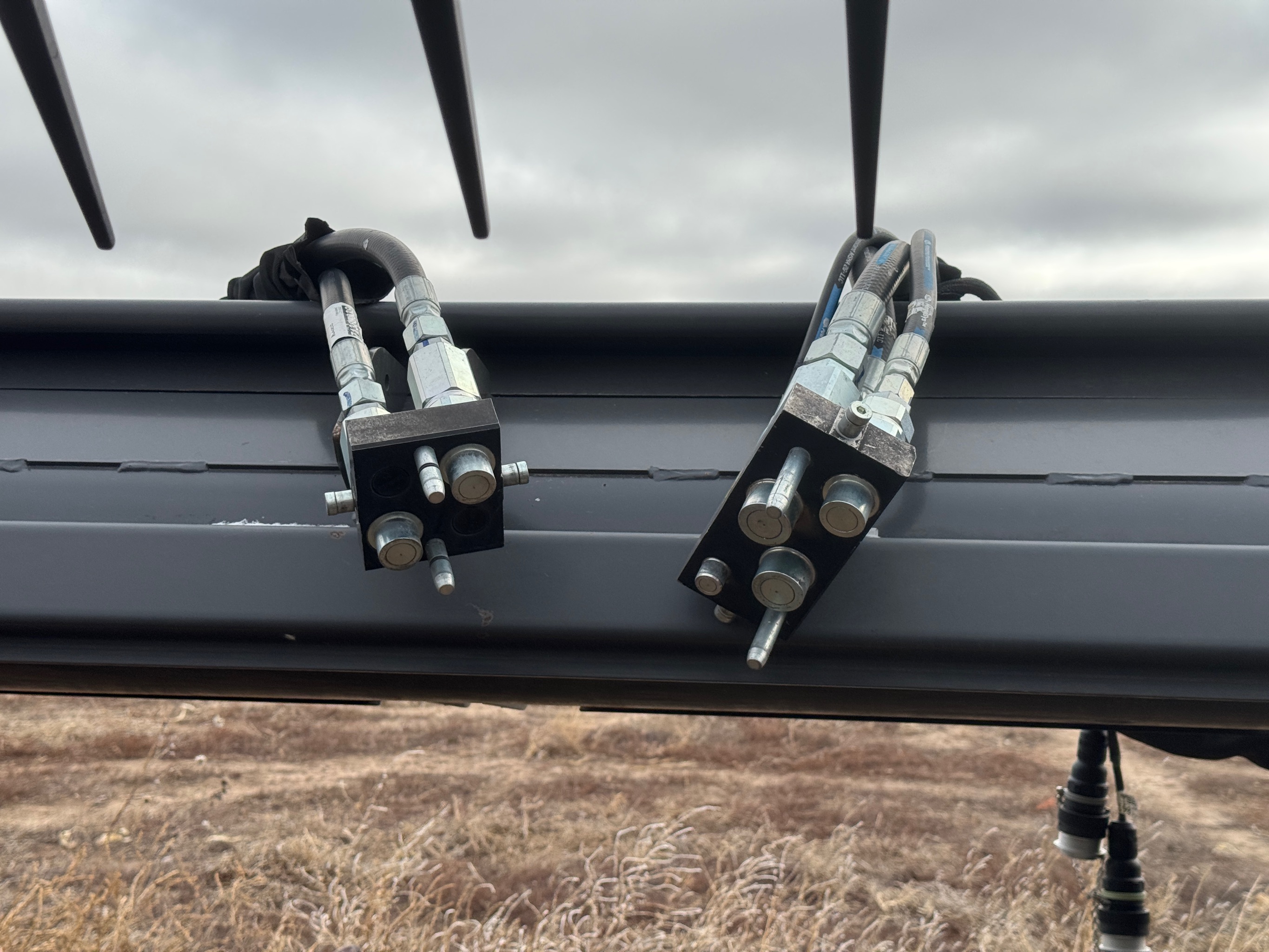 2022 Massey Ferguson 5400DS Header Draper