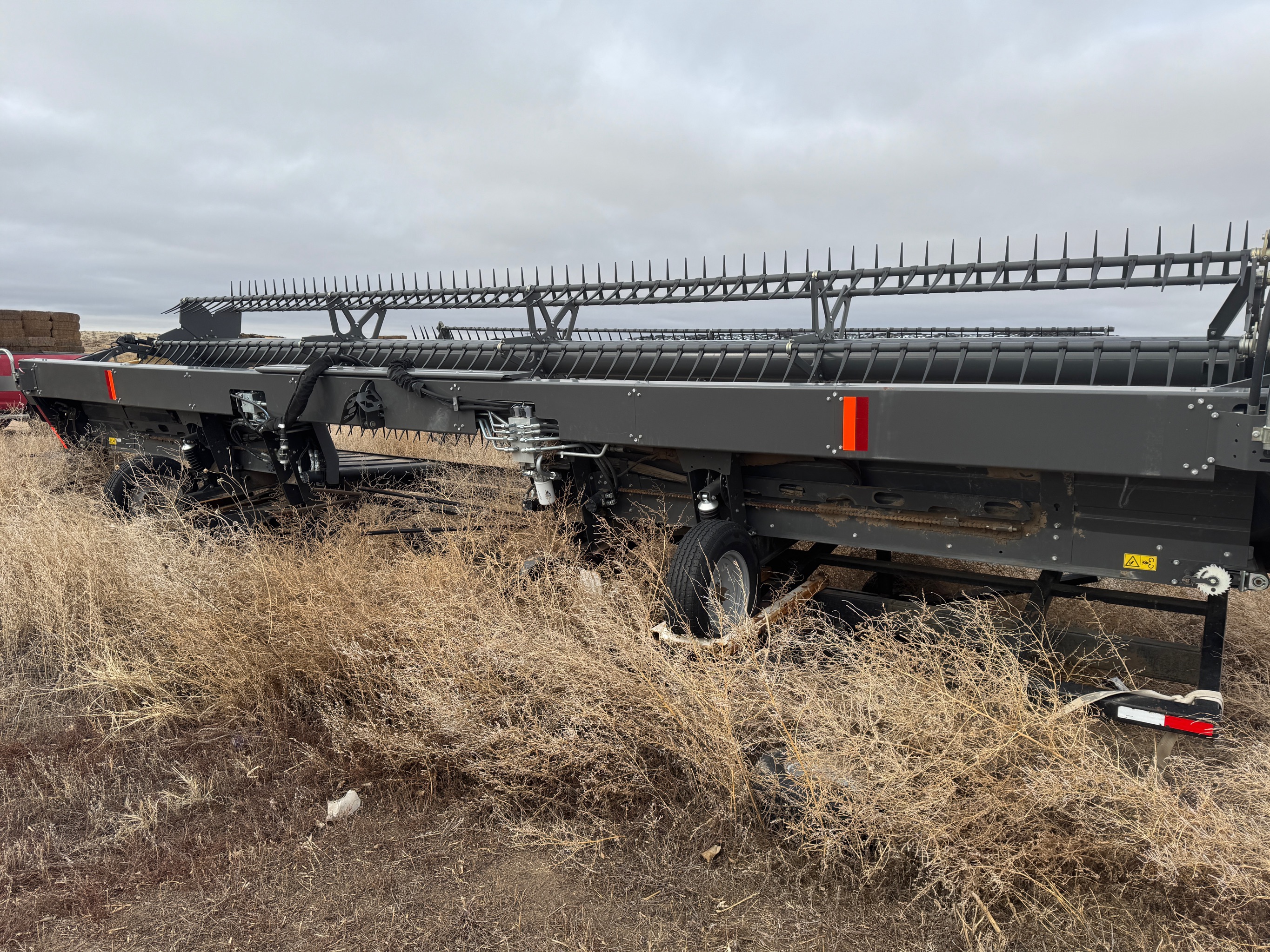 2022 Massey Ferguson 5400DS Header Draper