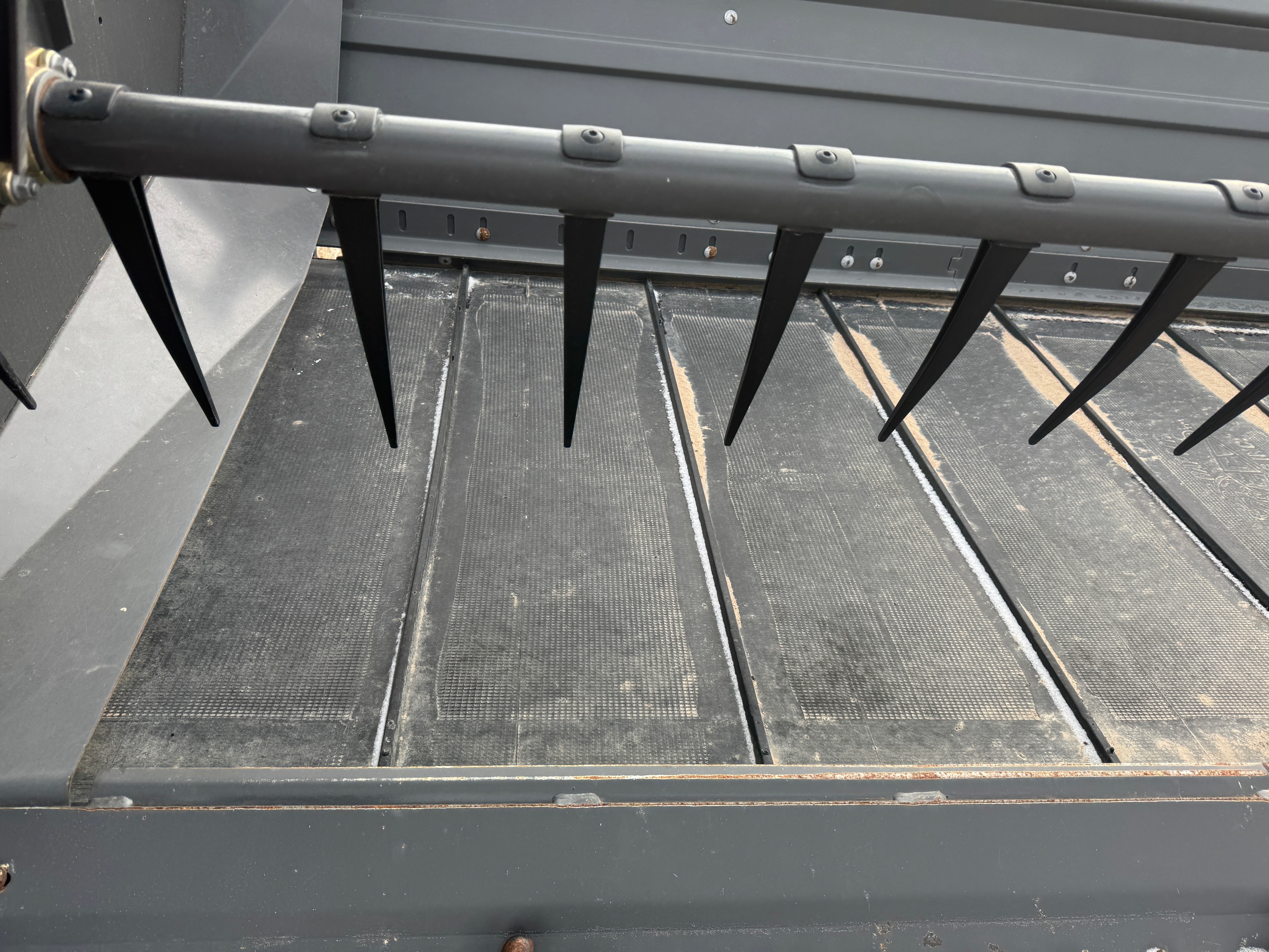 2022 Massey Ferguson 5400DS Header Draper