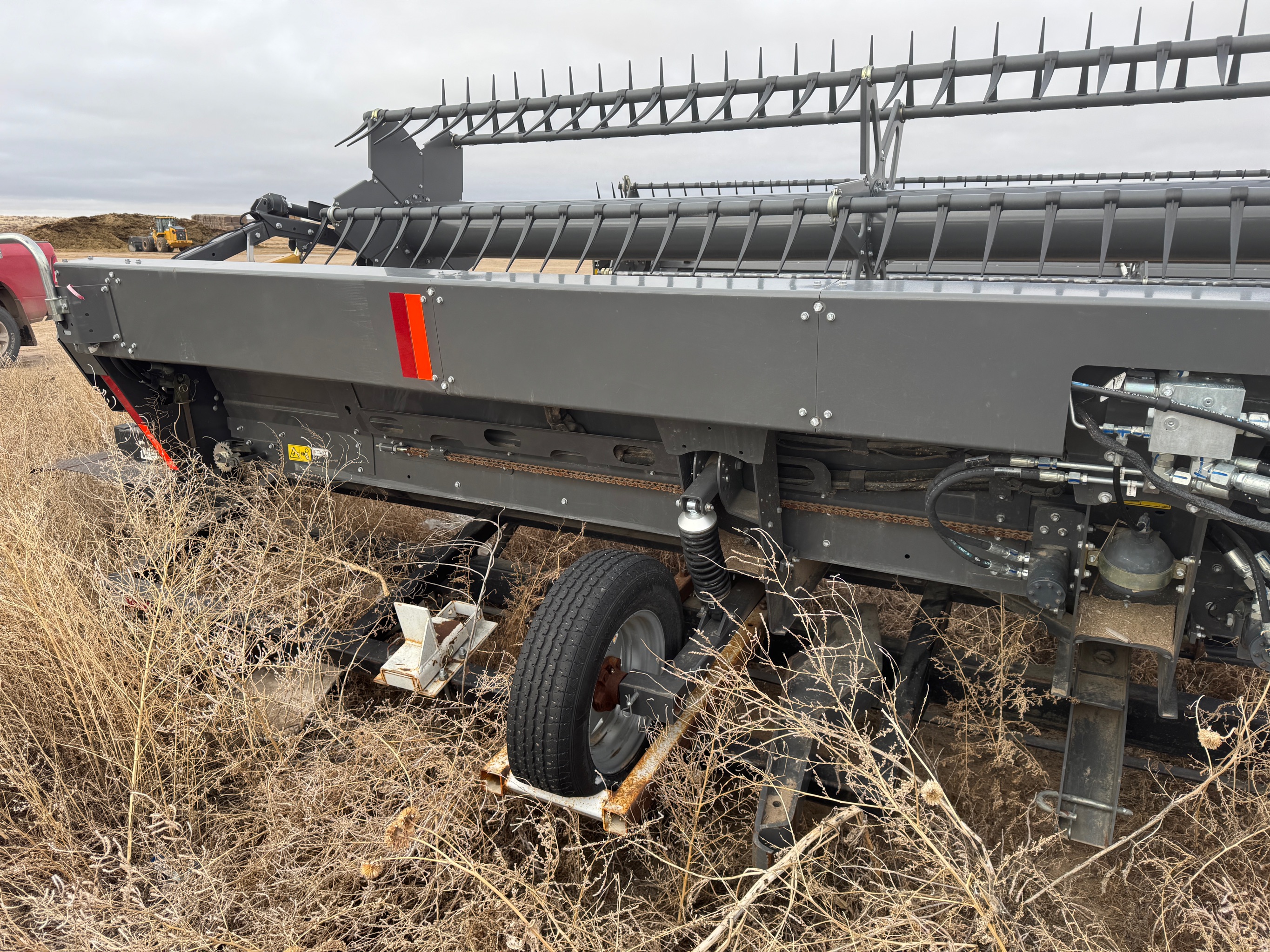 2022 Massey Ferguson 5400DS Header Draper