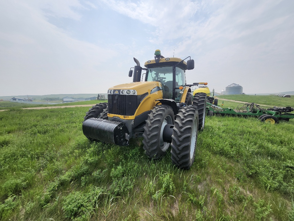 2014 Challenger MT675D Tractor