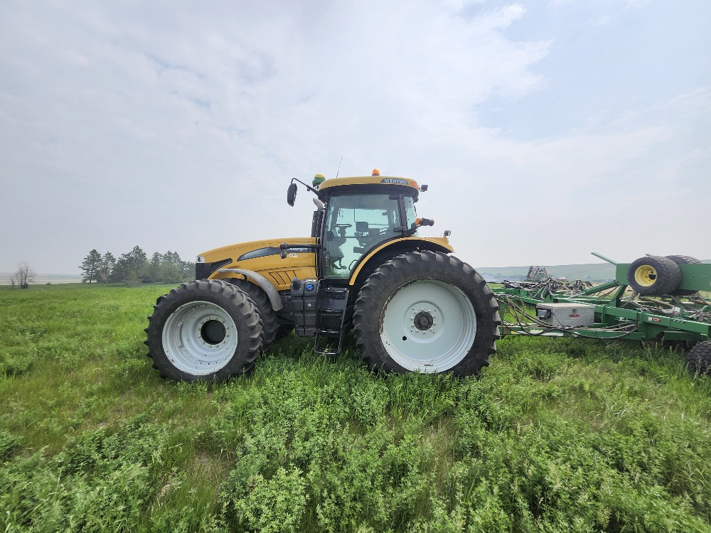 2014 Challenger MT675D Tractor