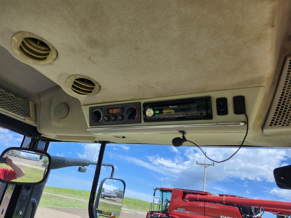2014 Challenger MT675D Tractor