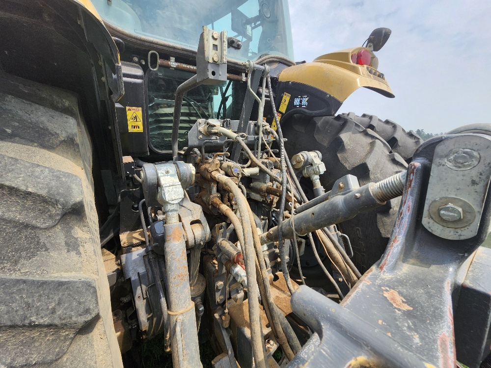2014 Challenger MT675D Tractor
