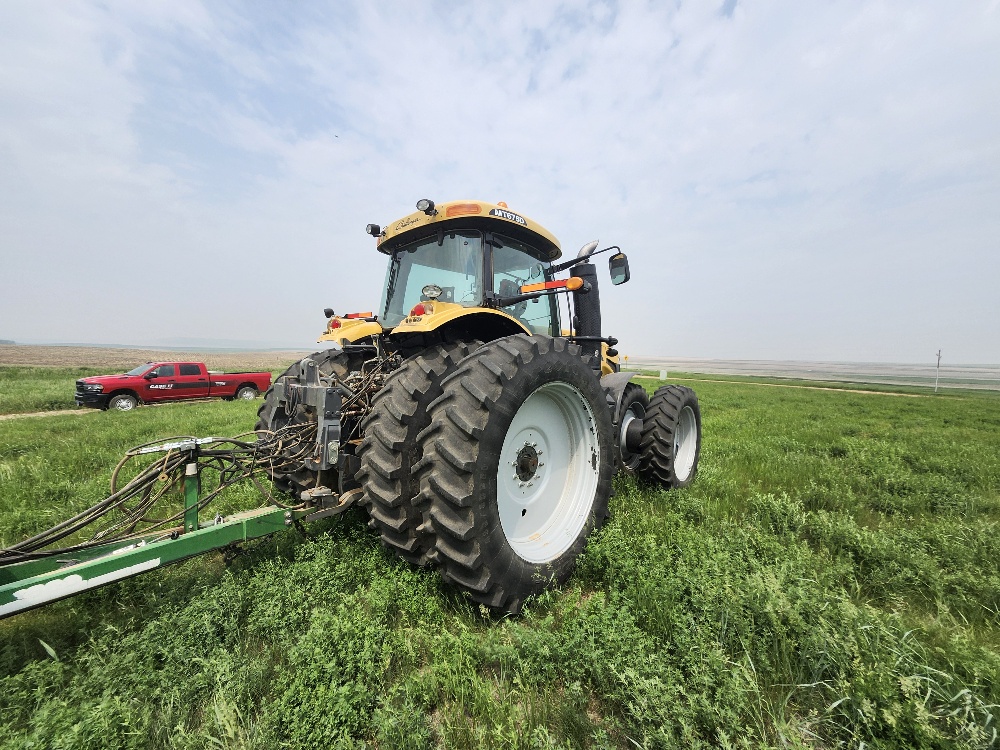 2014 Challenger MT675D Tractor
