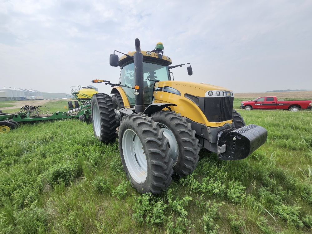 2014 Challenger MT675D Tractor
