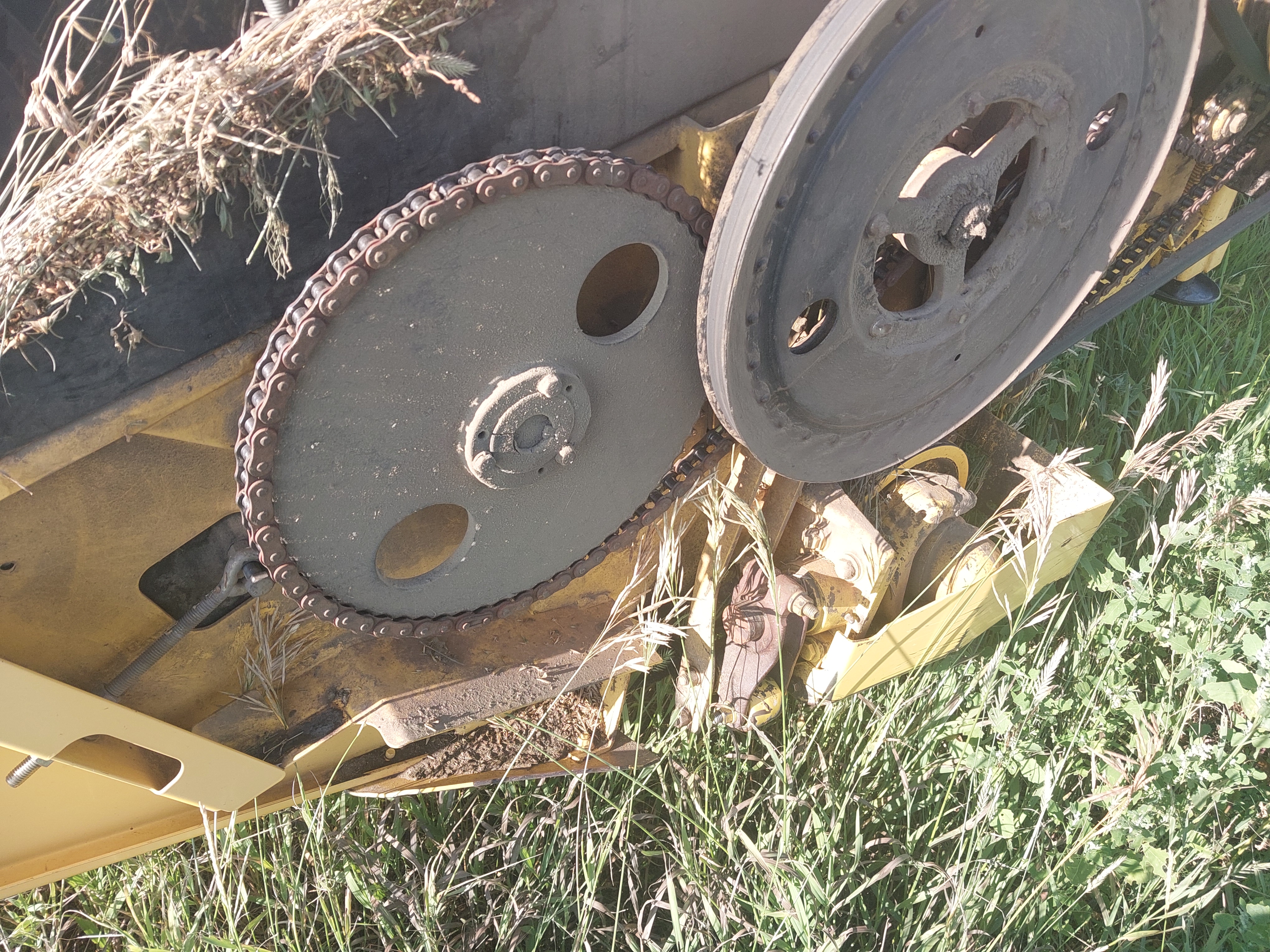 2014 New Holland H7150 Mower Conditioner