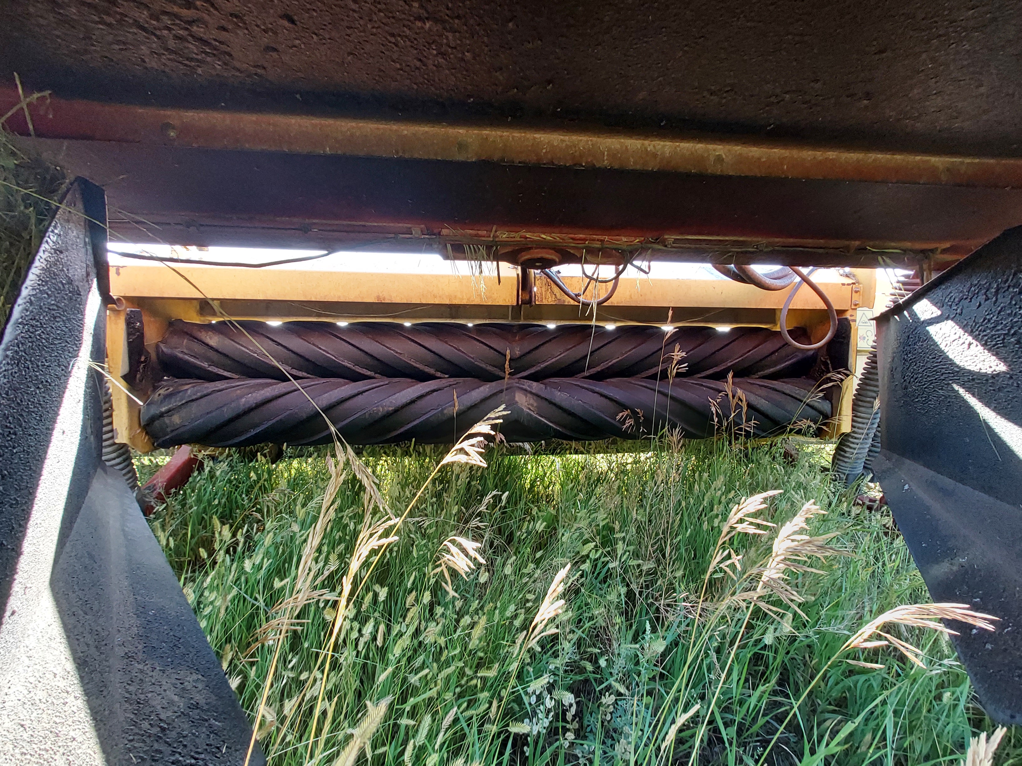 2014 New Holland H7150 Mower Conditioner