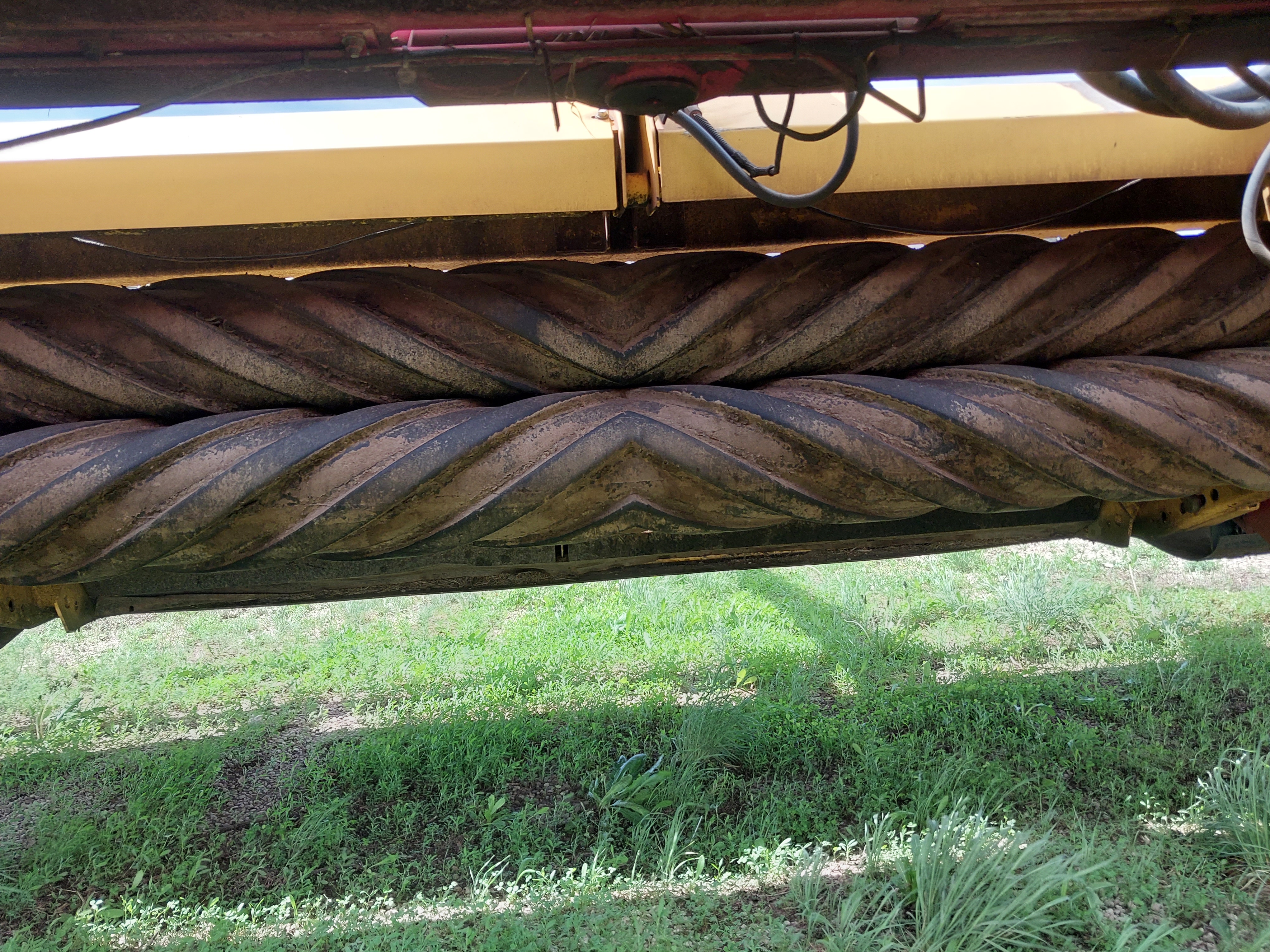 2014 New Holland H7150 Mower Conditioner