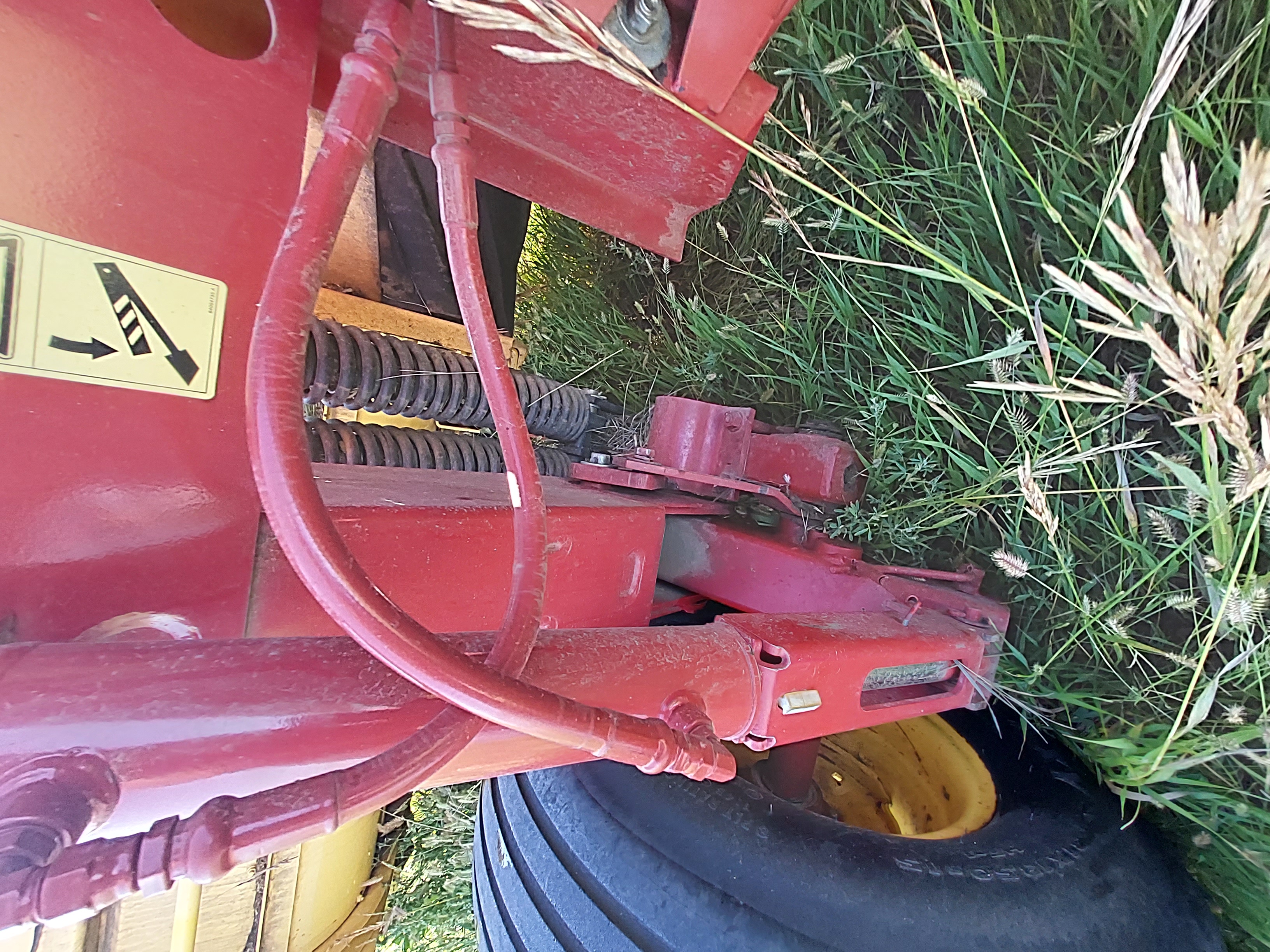 2014 New Holland H7150 Mower Conditioner