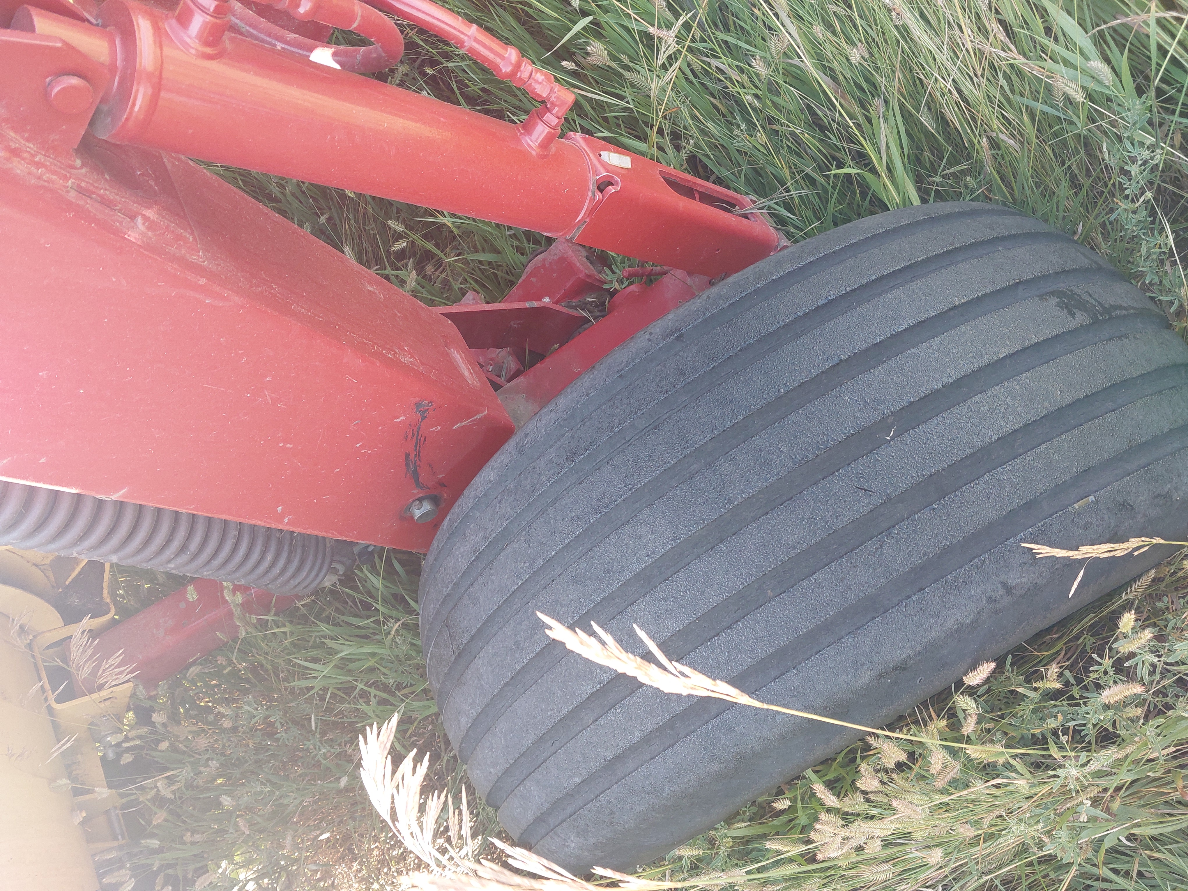 2014 New Holland H7150 Mower Conditioner