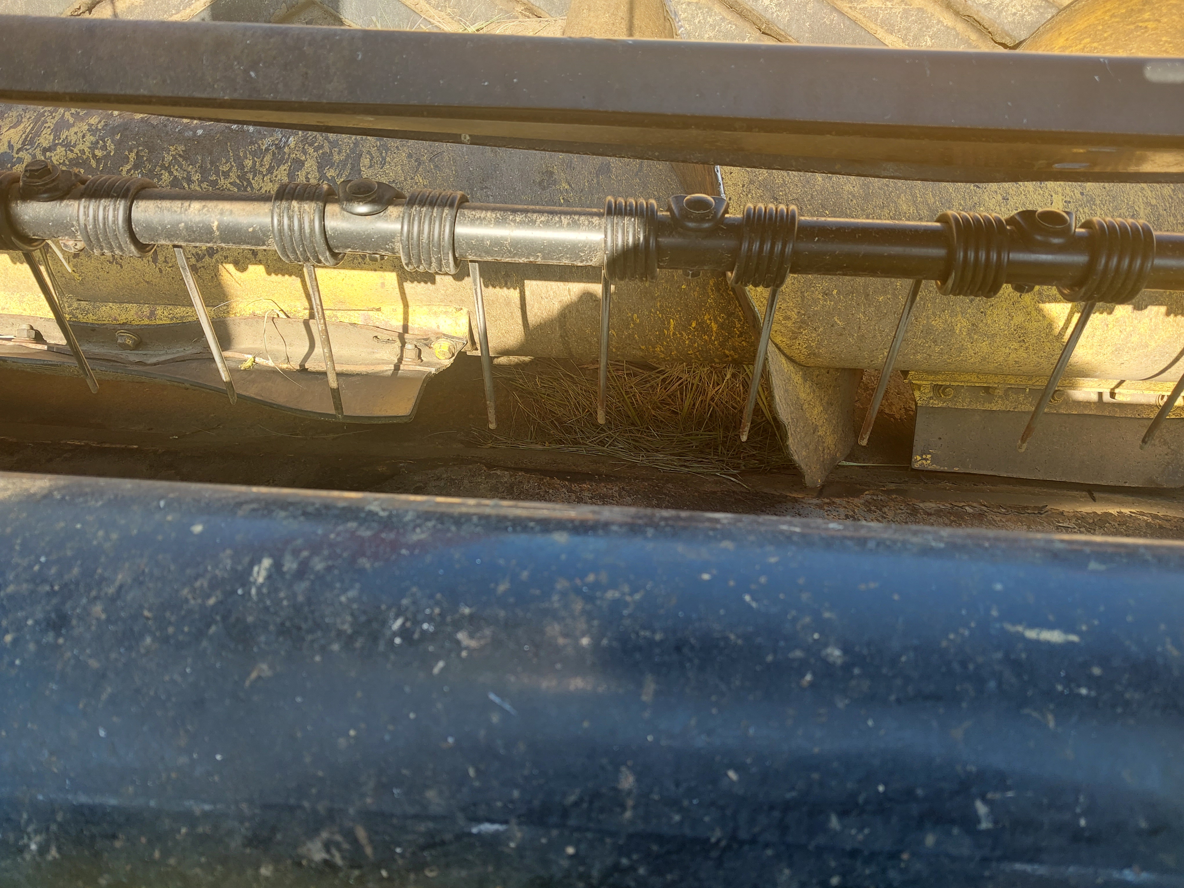 2014 New Holland H7150 Mower Conditioner