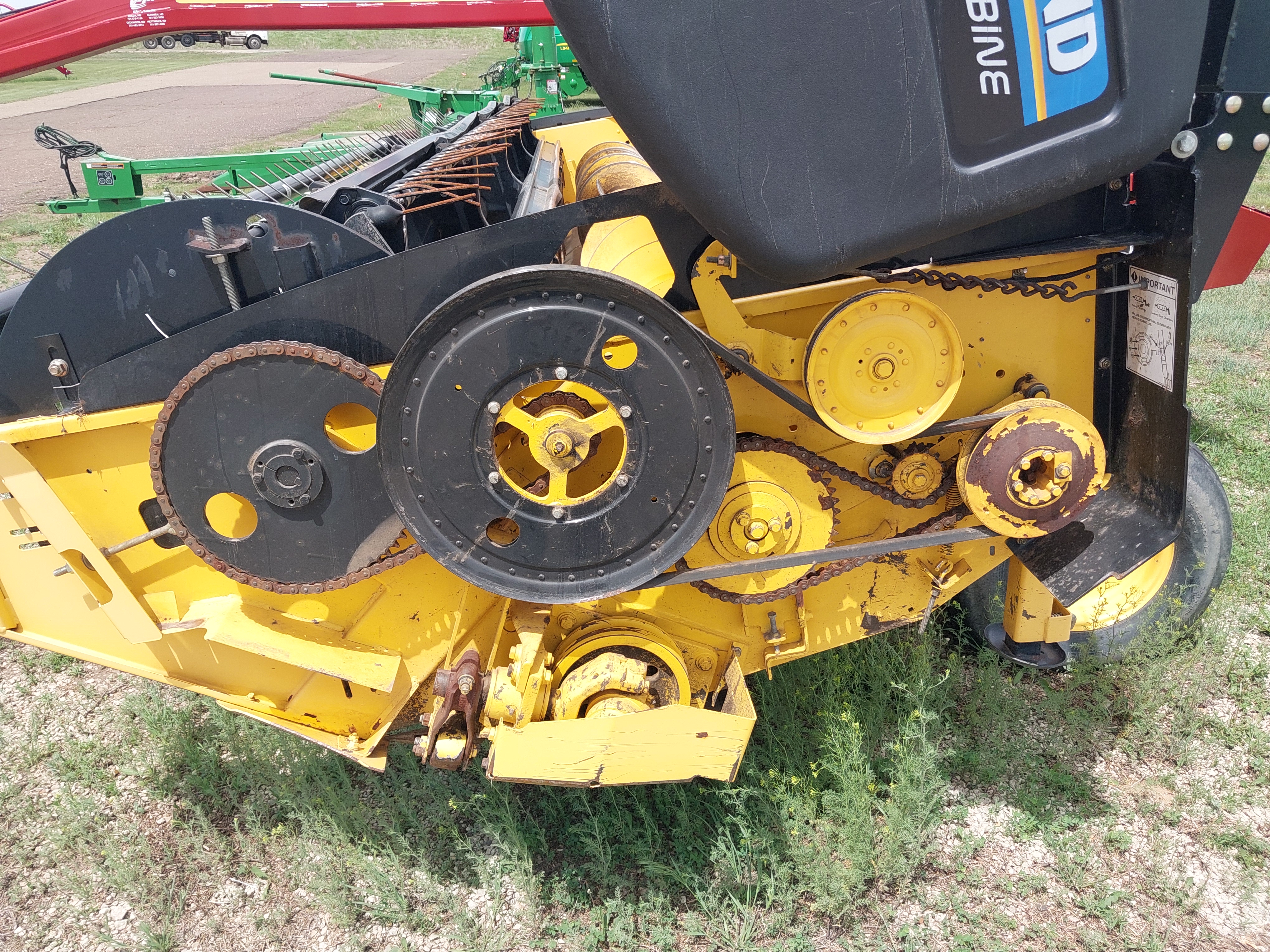 2014 New Holland H7150 Mower Conditioner