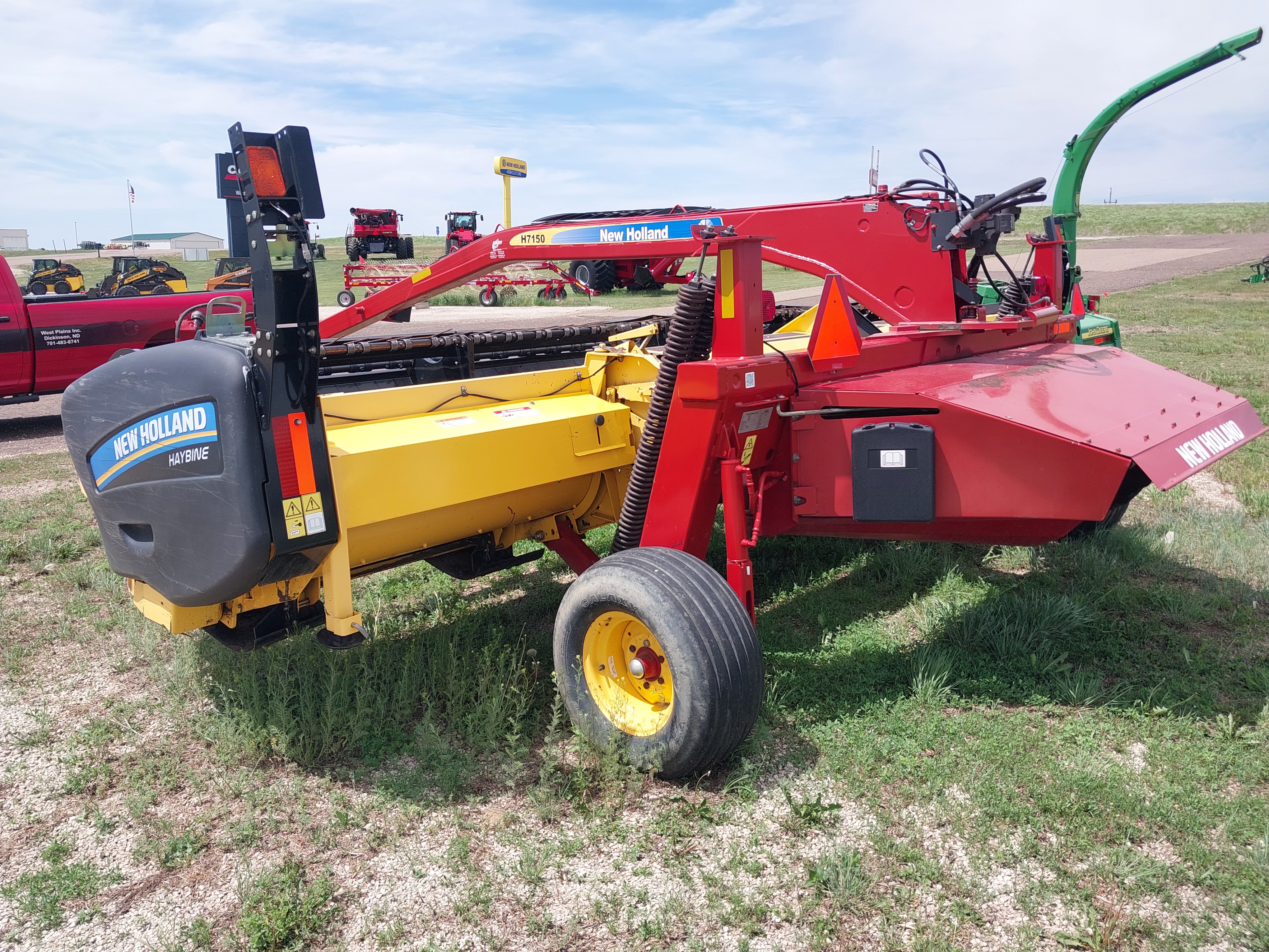 2014 New Holland H7150 Mower Conditioner